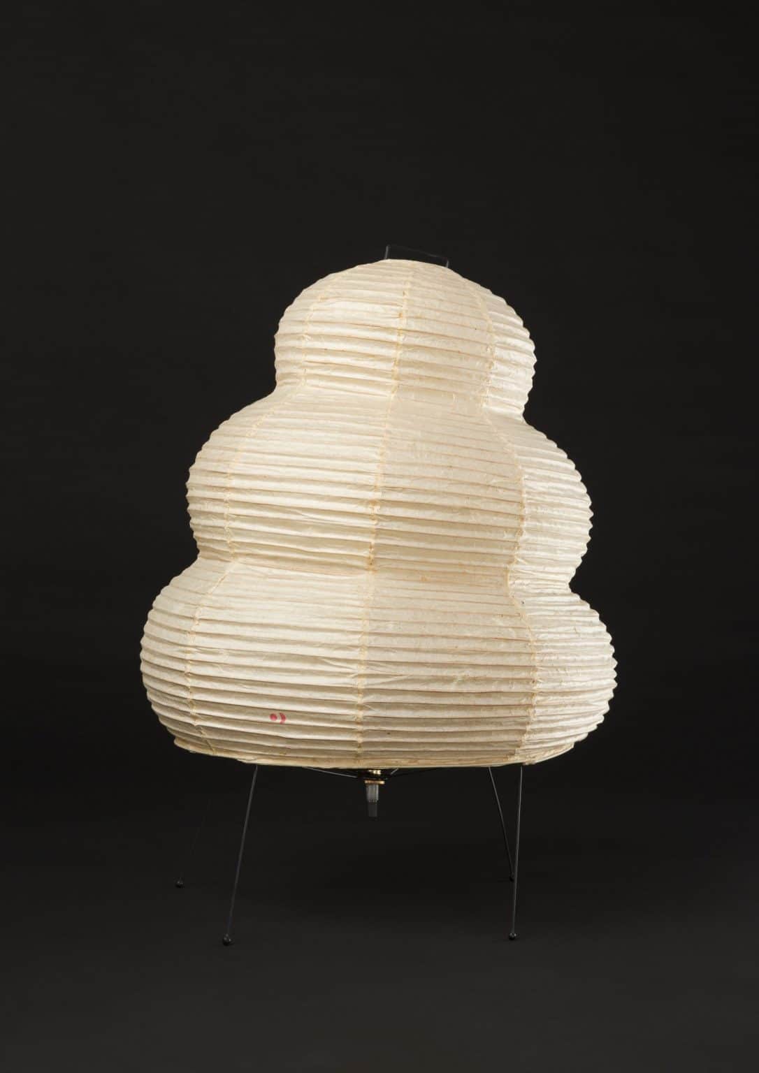 Akari modèle « 24N » par Isamu Noguchi