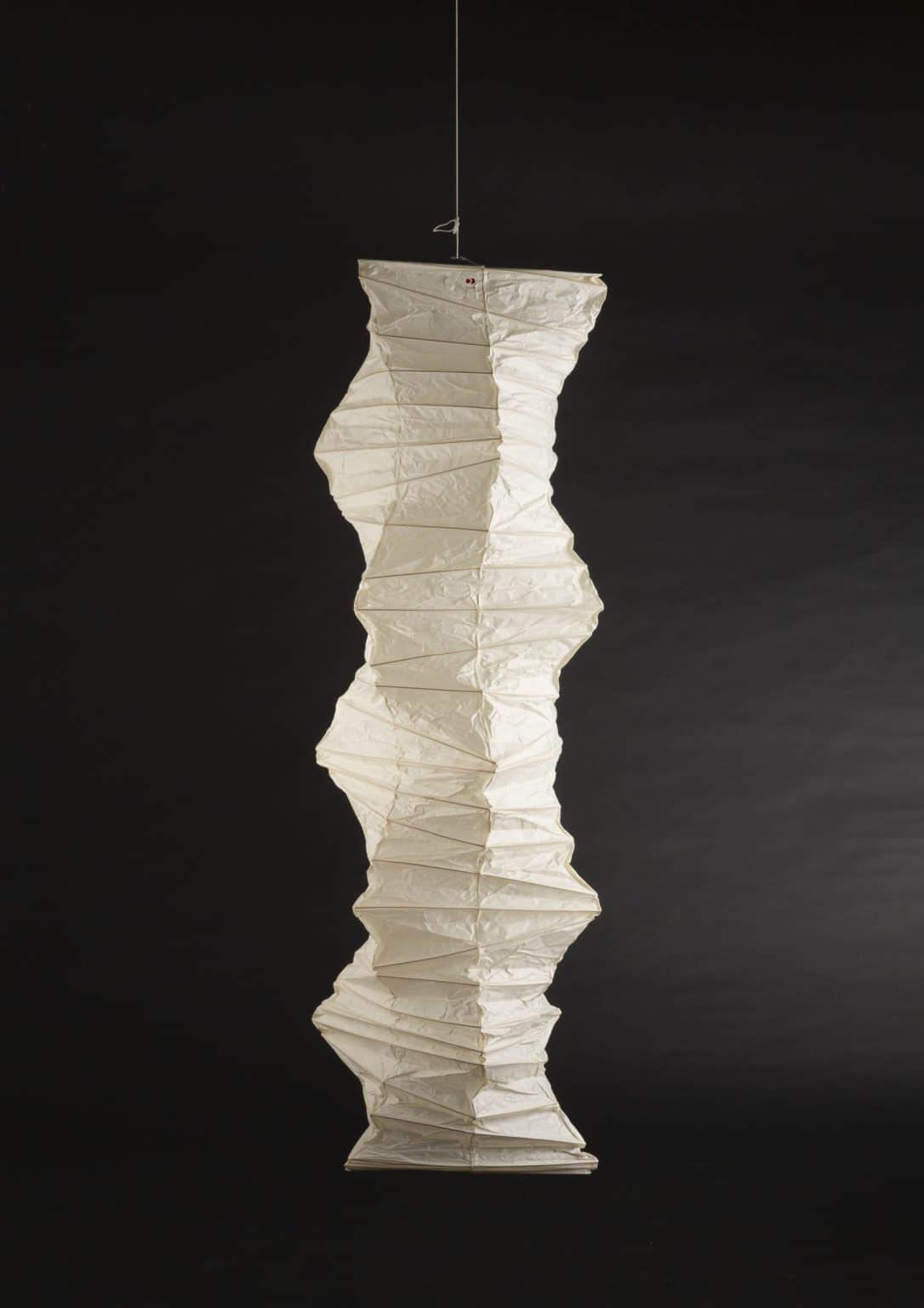 Akari modèle « 33N » par Isamu Noguchi
