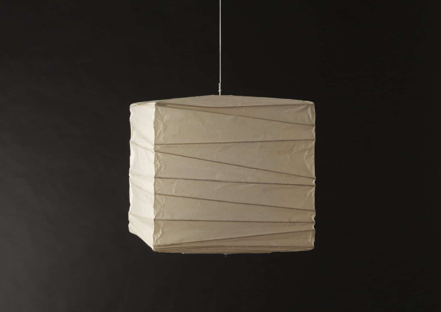Akari modèle « 33X » par Isamu Noguchi