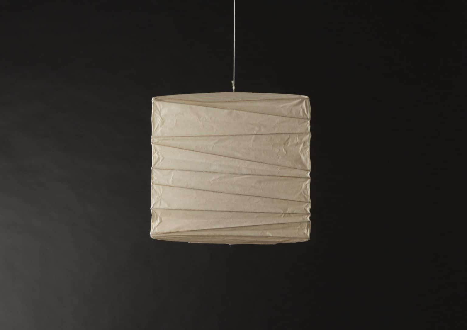 Akari modèle « 33X » par Isamu Noguchi