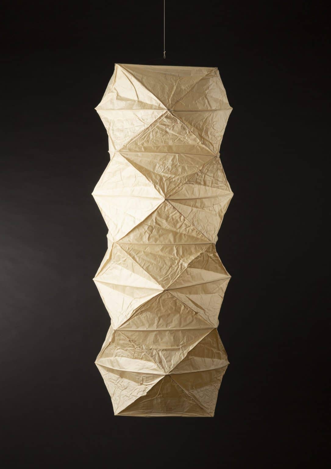 Akari modèle « L4 » par Isamu Noguchi