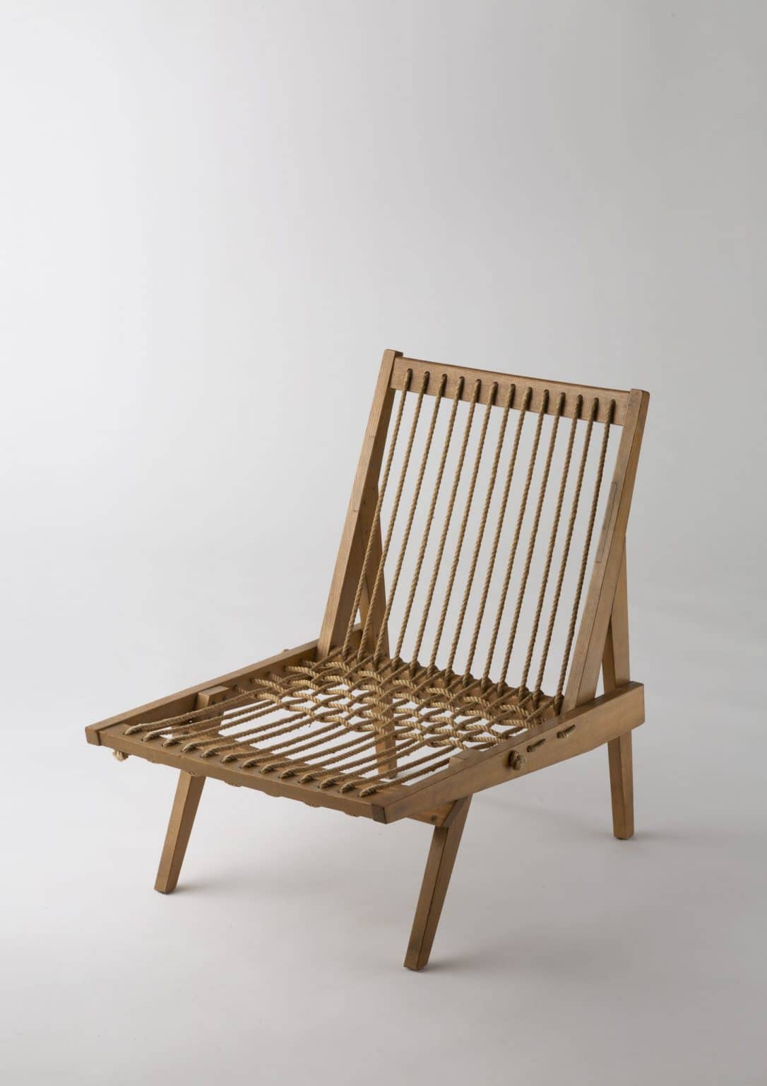 Easy chair model Himois WA Design Gallery