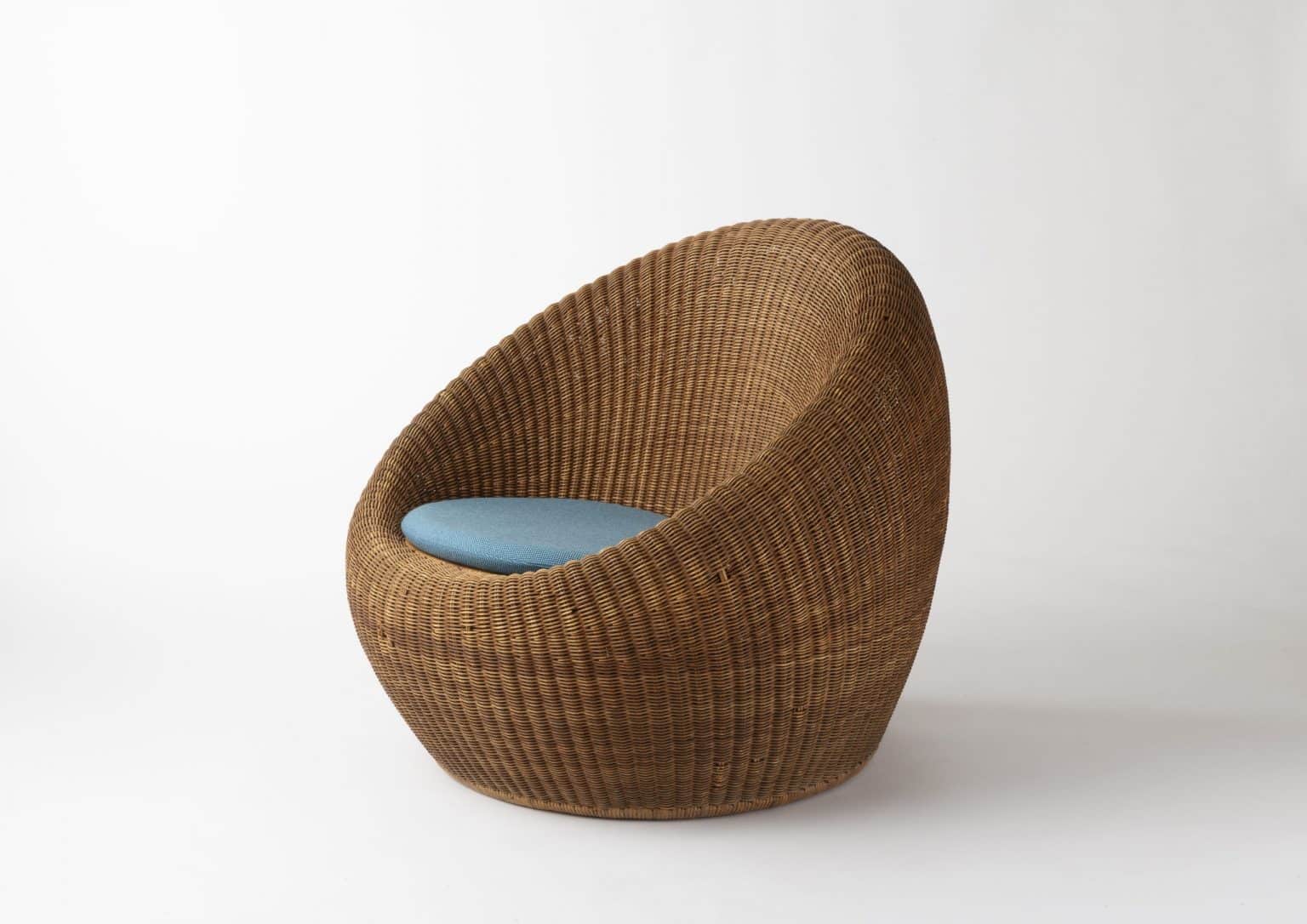 fauteuil-c-3150-isamu-kenmochi-2-1