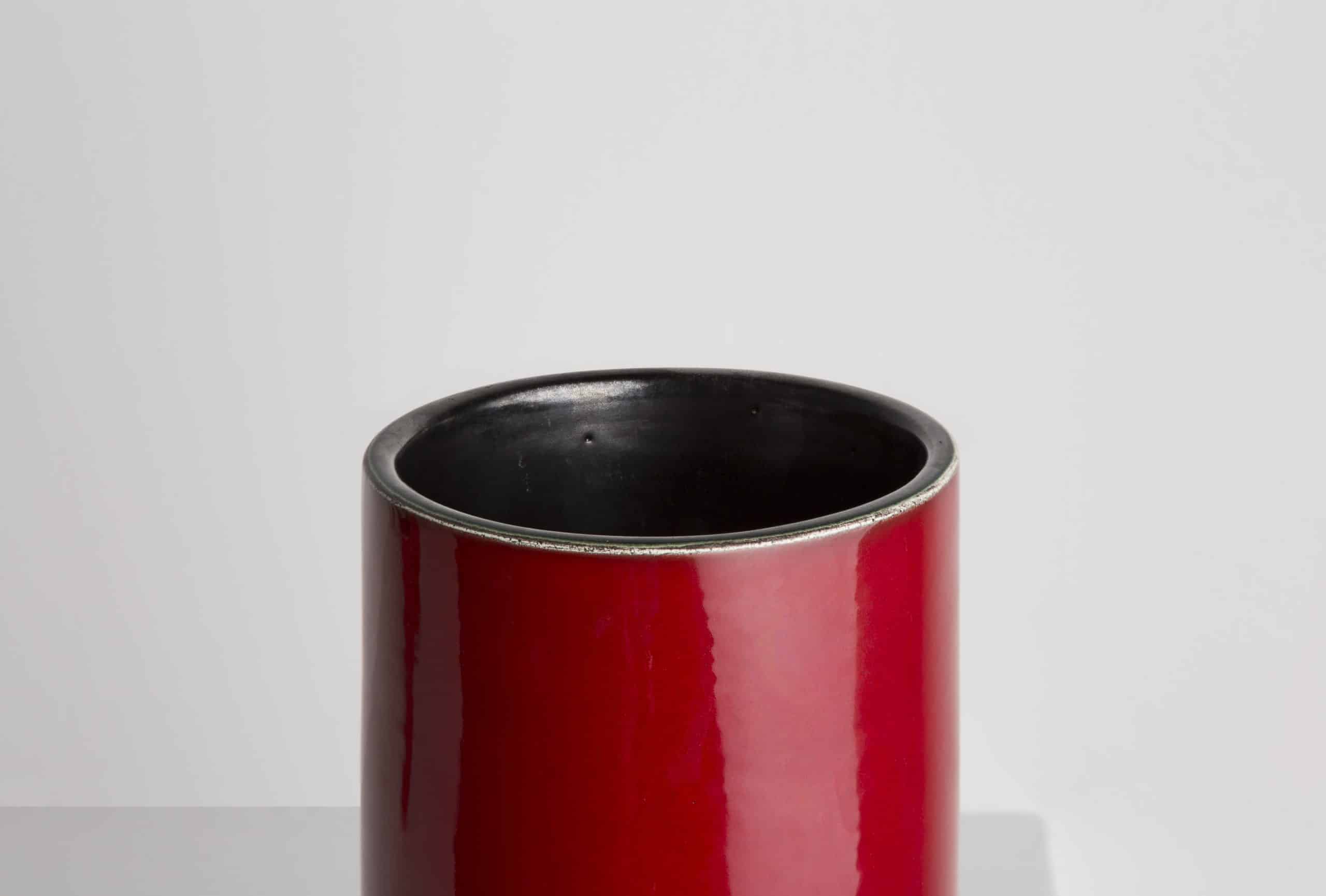 Grand vase « Rouleau » rouge par Georges Jouve