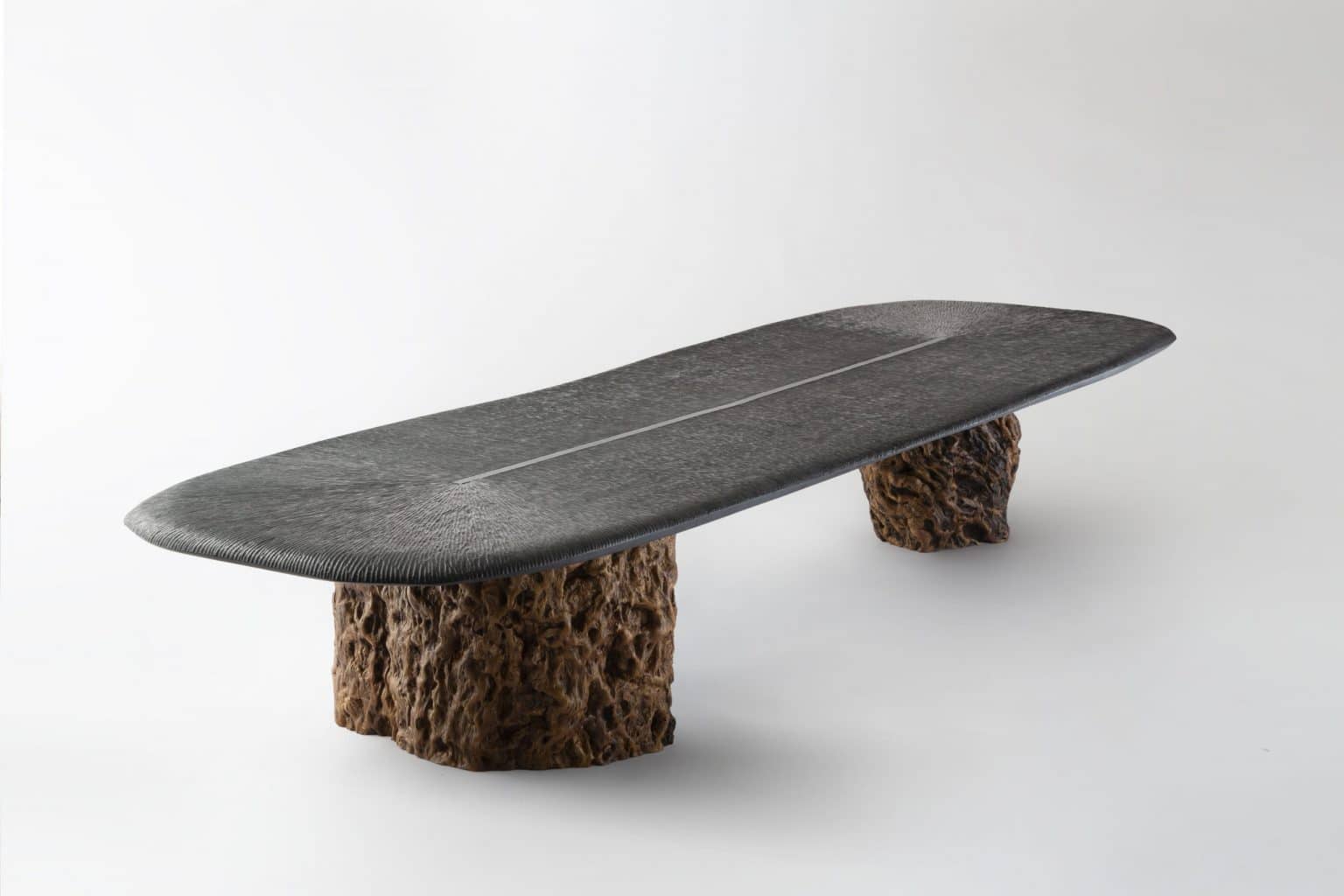Grande table basse par Takanobu