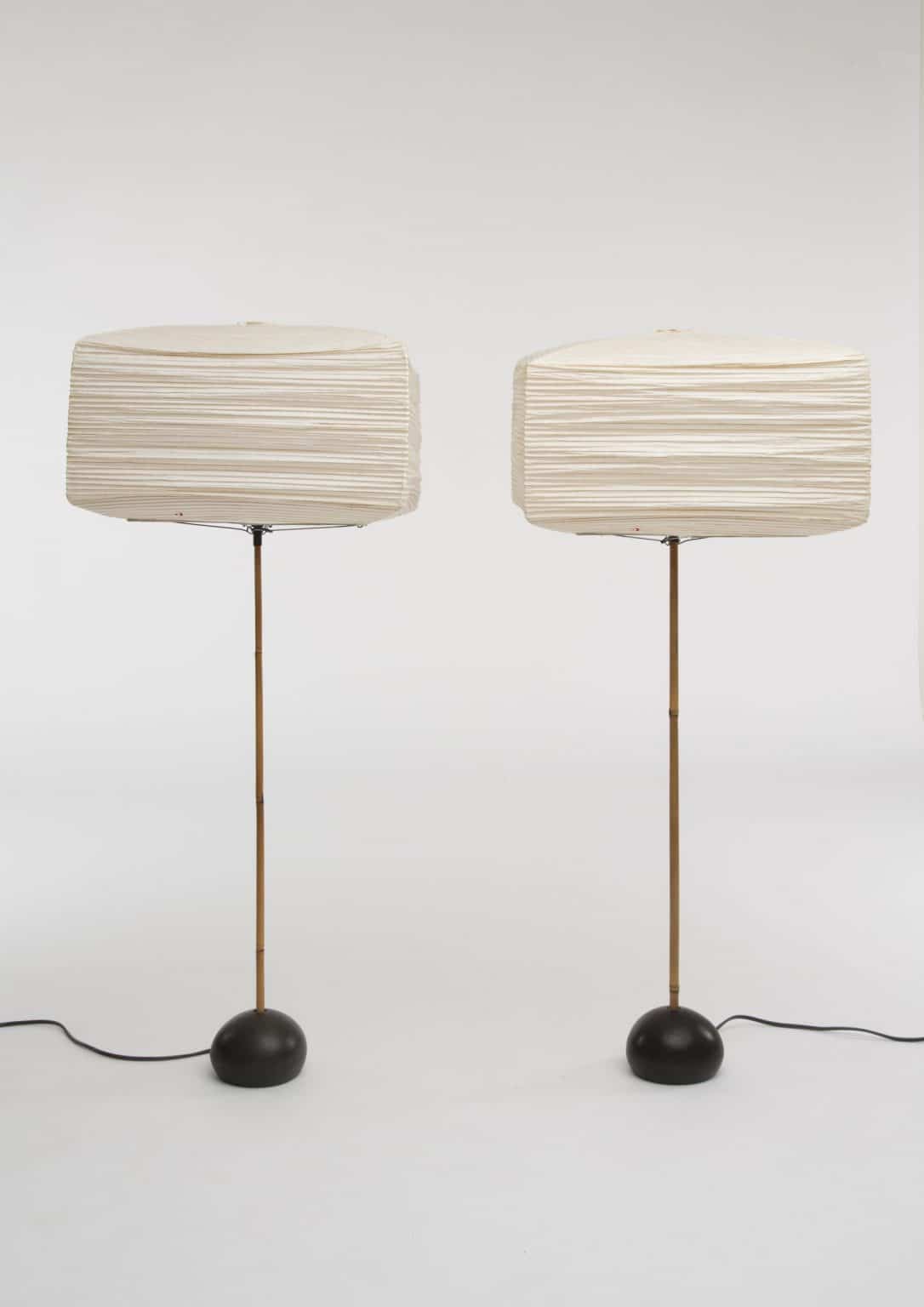 Paire d'Akari modèle « 17A » sur base « BB2 » par Isamu Noguchi