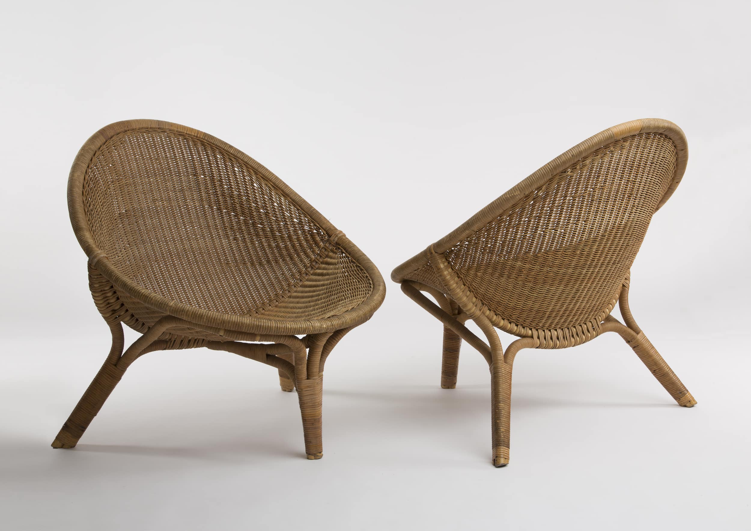 Paire de fauteuils tripodes modèle « Rana » par Nanna Ditzel