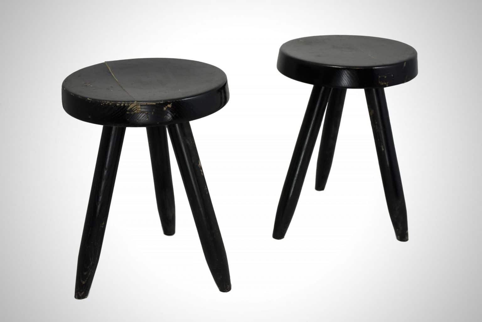 Paire de tabourets « Berger » par Charlotte Perriand