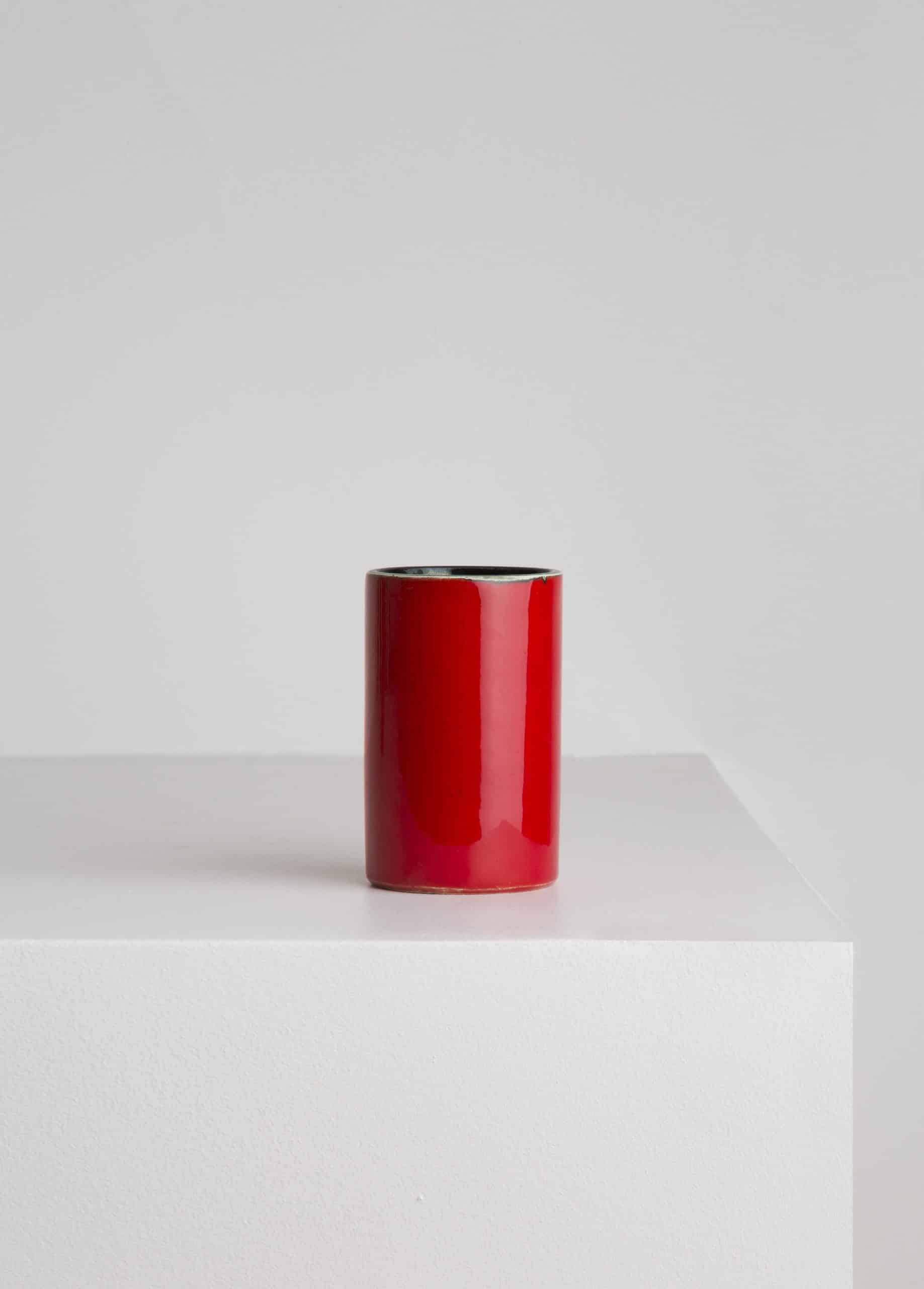 Petit vase « Rouleau » rouge par Georges Jouve