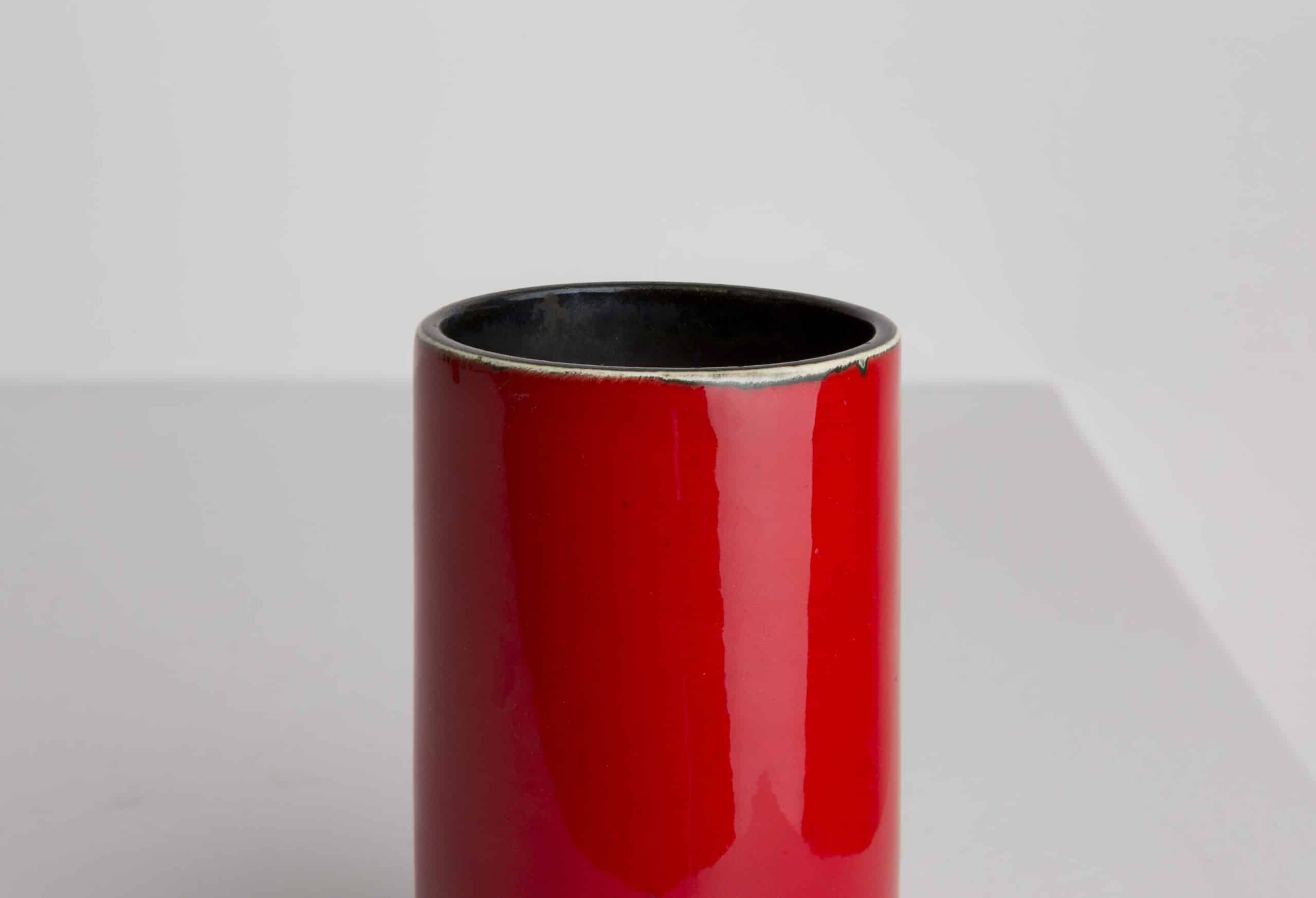 Petit vase « Rouleau » rouge par Georges Jouve