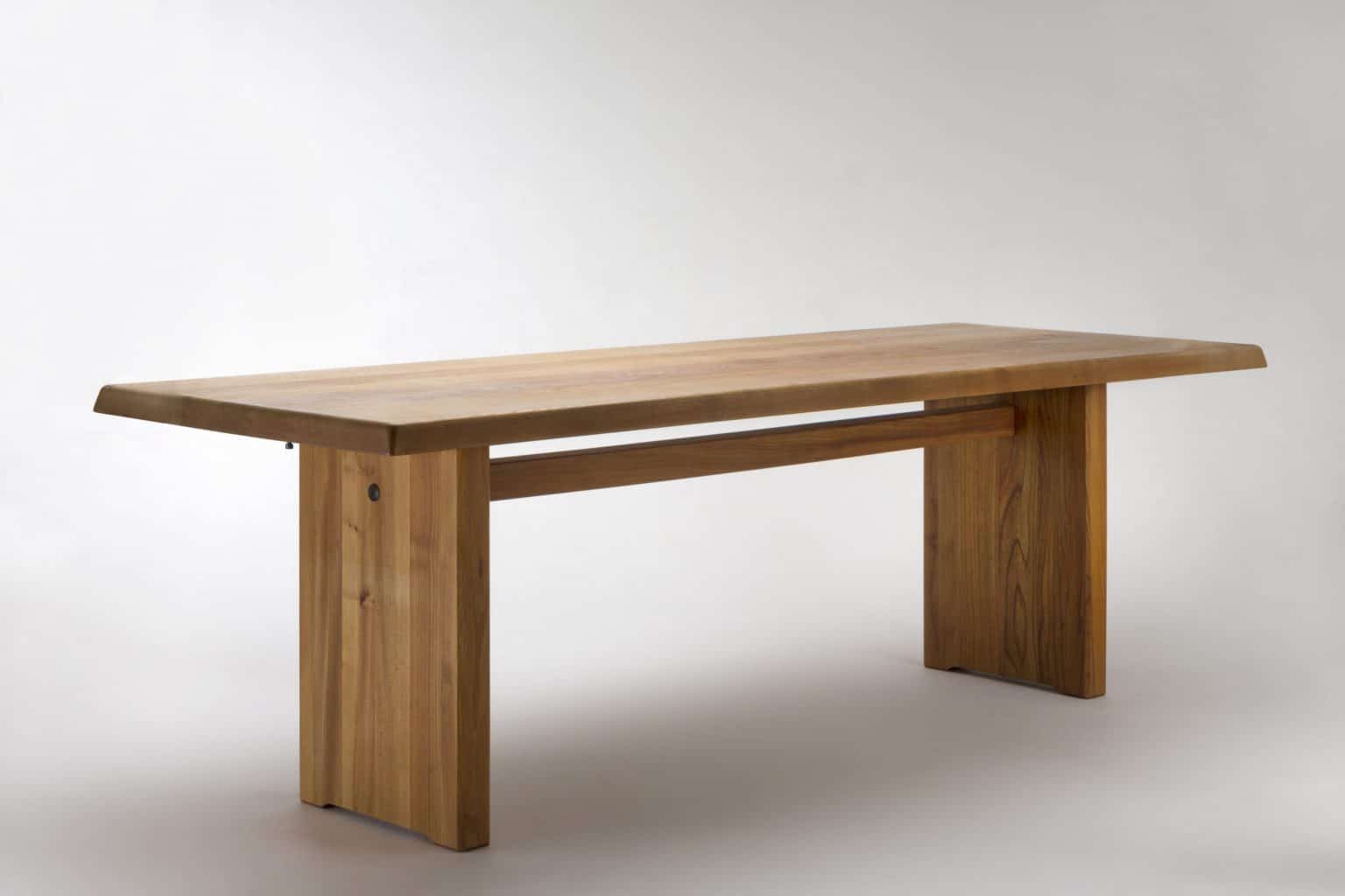 Rare table modèle « T14C » à allonge par Pierre Chapo