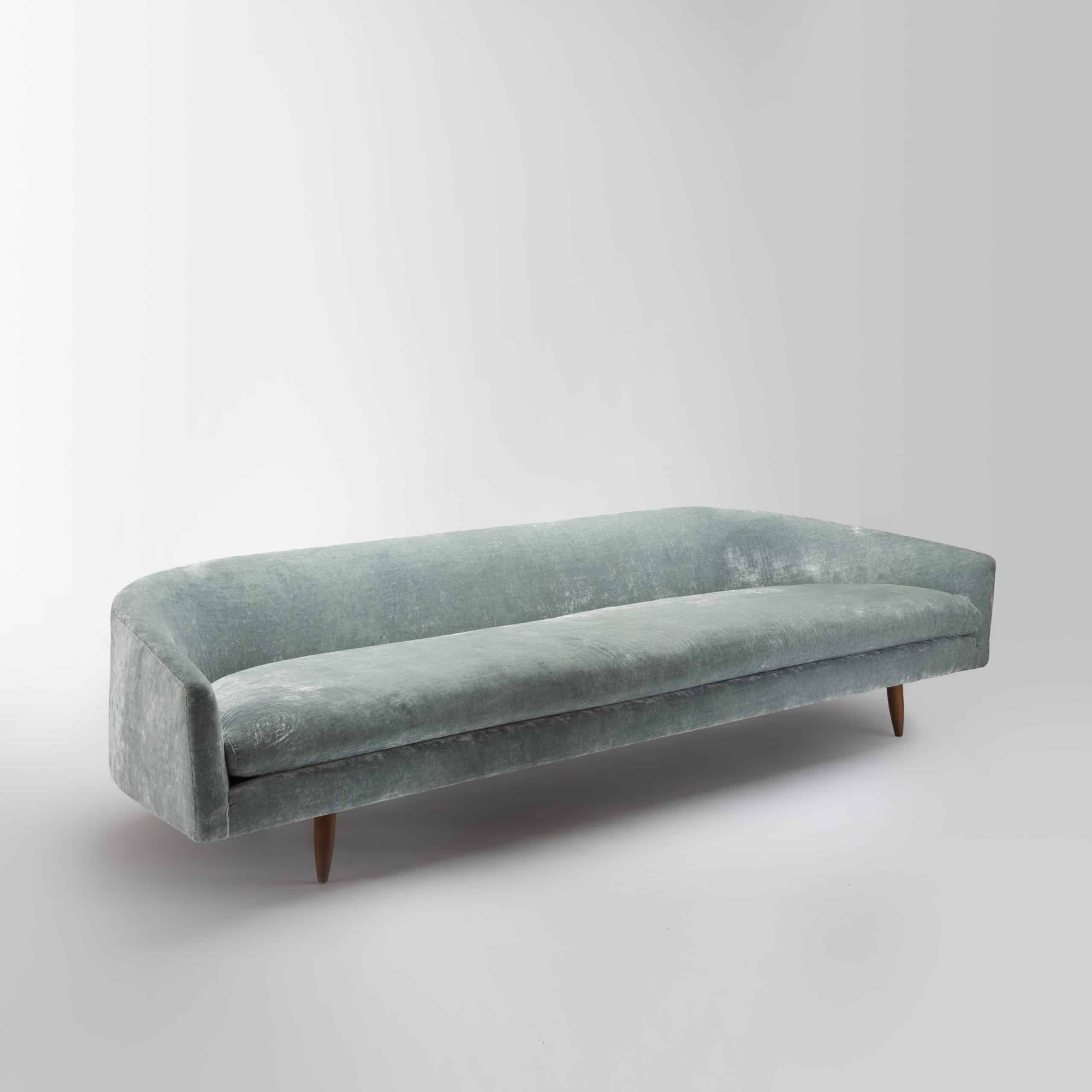 Sofa modèle « Cloud » par Adrian Pearsall