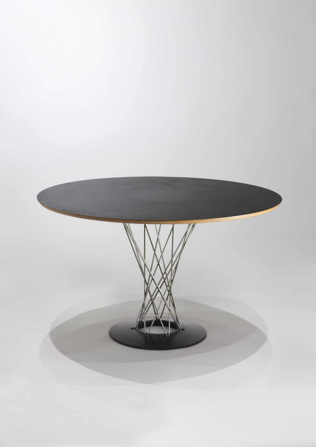 Table modèle « 312 » par Isamu Noguchi
