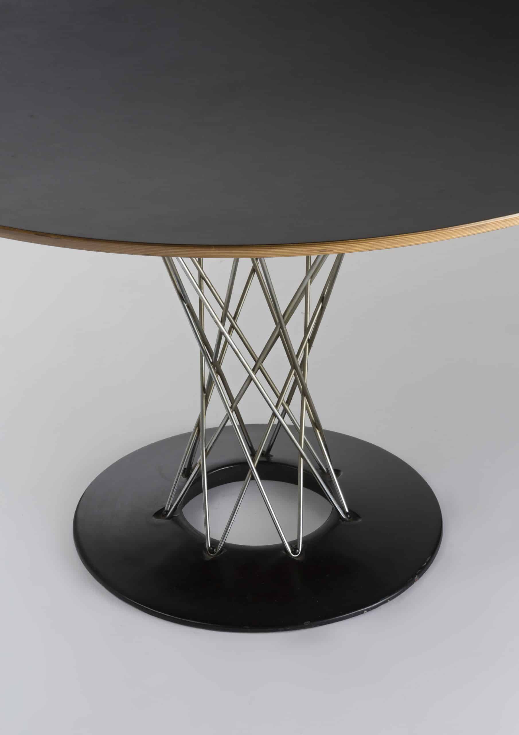 Table modèle « 312 » par Isamu Noguchi