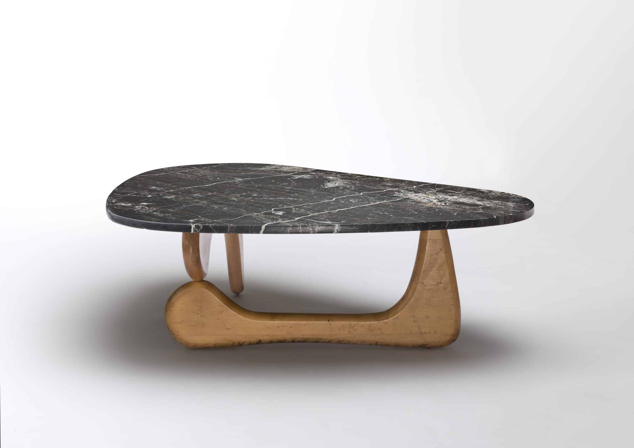 Table basse dans le style d'Isamu Noguchi