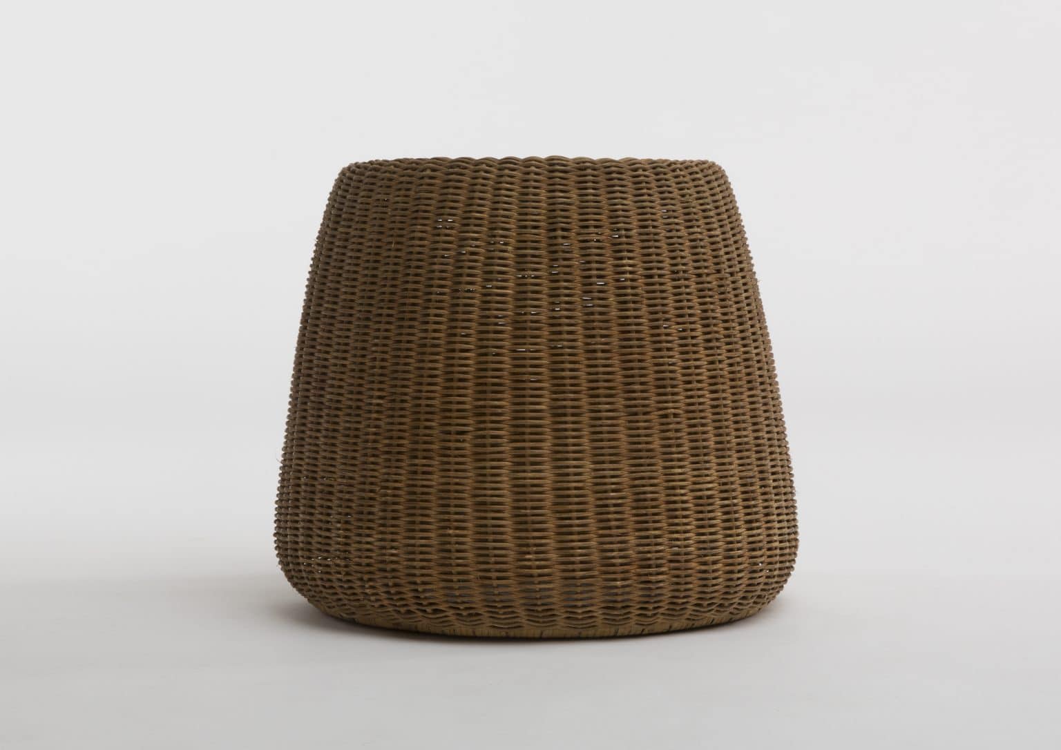 Tabouret modèle « S-303 » par Isamu Kenmochi