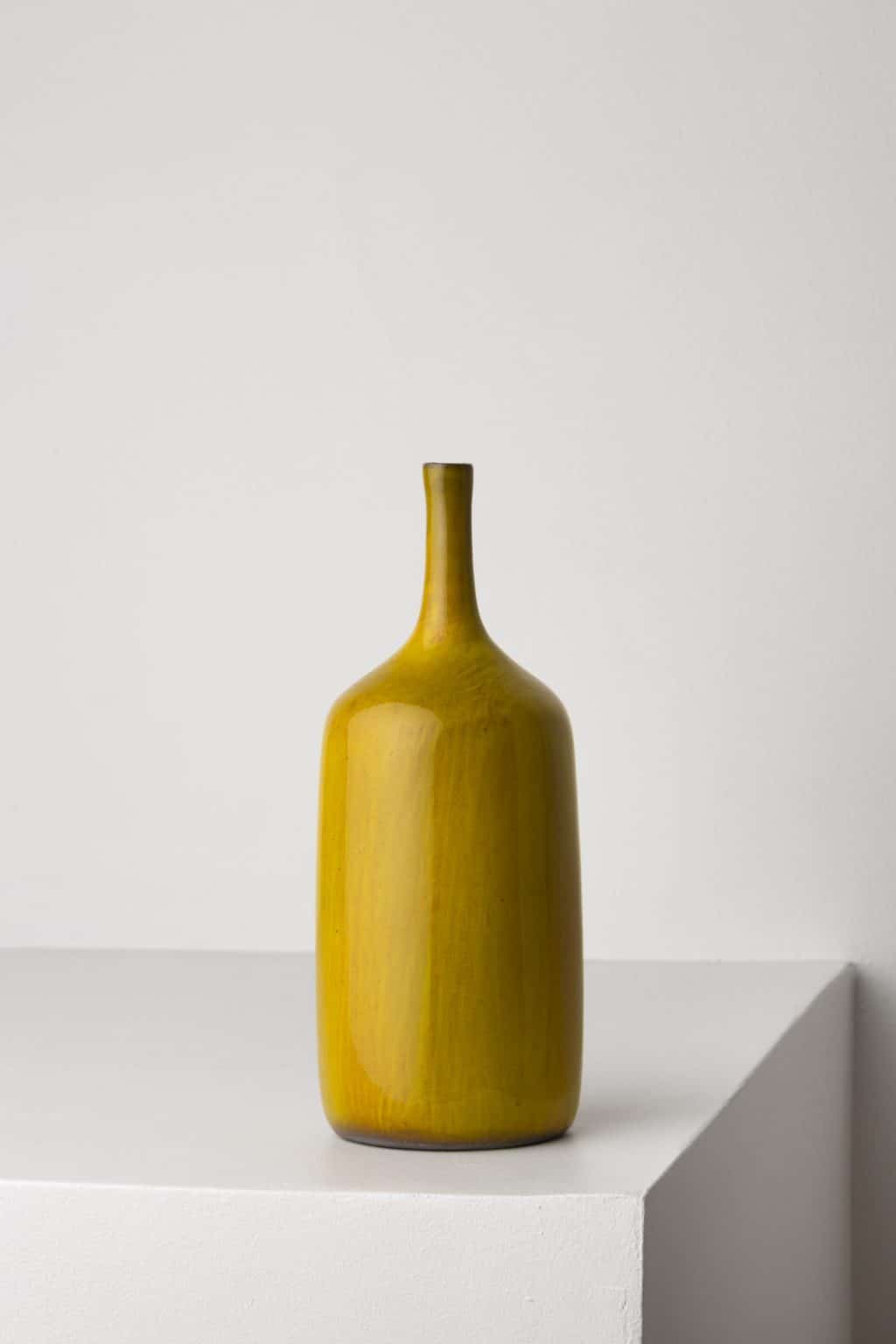 Vase soliflore jaune par Jacques & Dani Ruelland